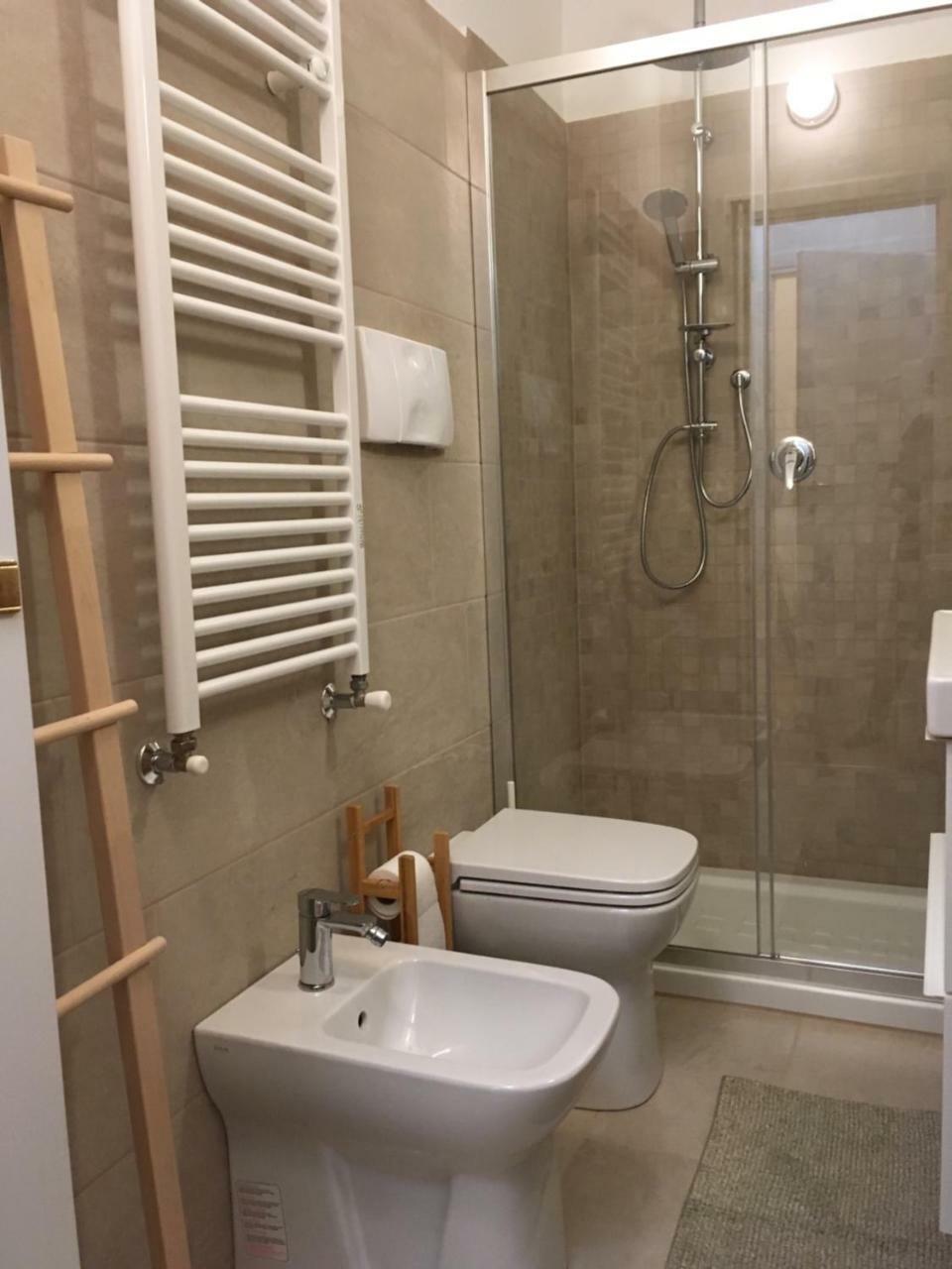 Ferienwohnung Farini Cozy Flat Mailand Exterior foto